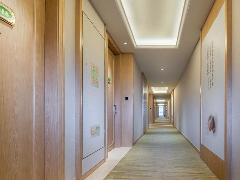Vienna Hotel Guangzhou Airport Esterno foto