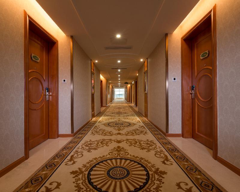 Vienna Hotel Guangzhou Airport Esterno foto
