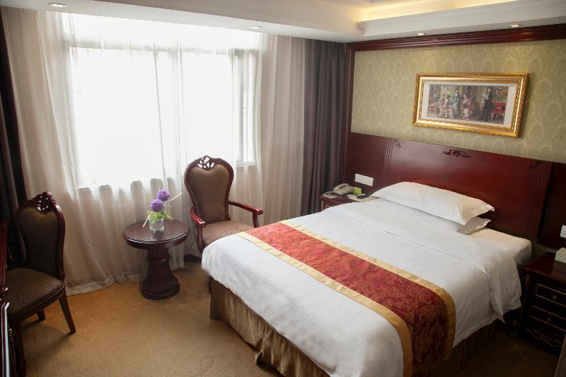 Vienna Hotel Guangzhou Airport Esterno foto