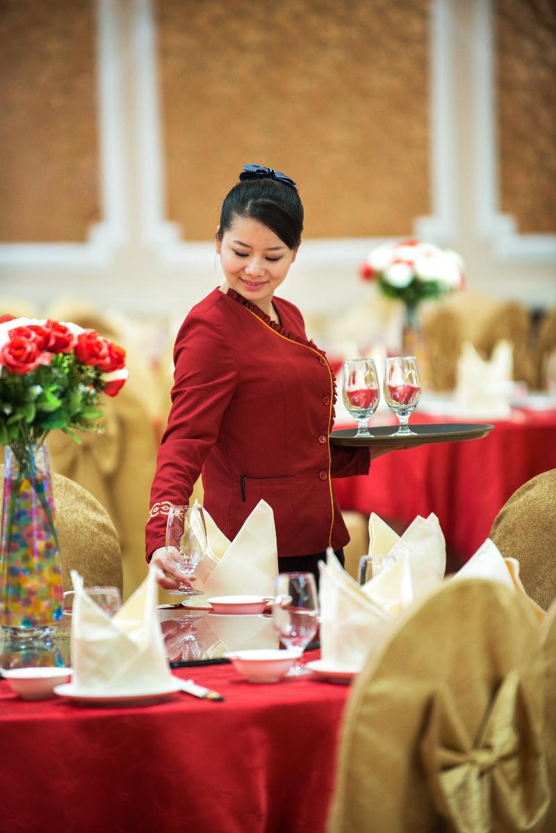 Vienna Hotel Guangzhou Airport Esterno foto