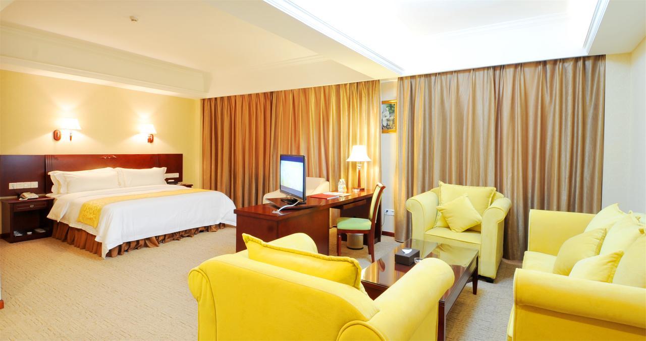 Vienna Hotel Guangzhou Airport Esterno foto