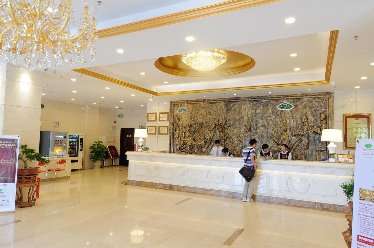 Vienna Hotel Guangzhou Airport Esterno foto
