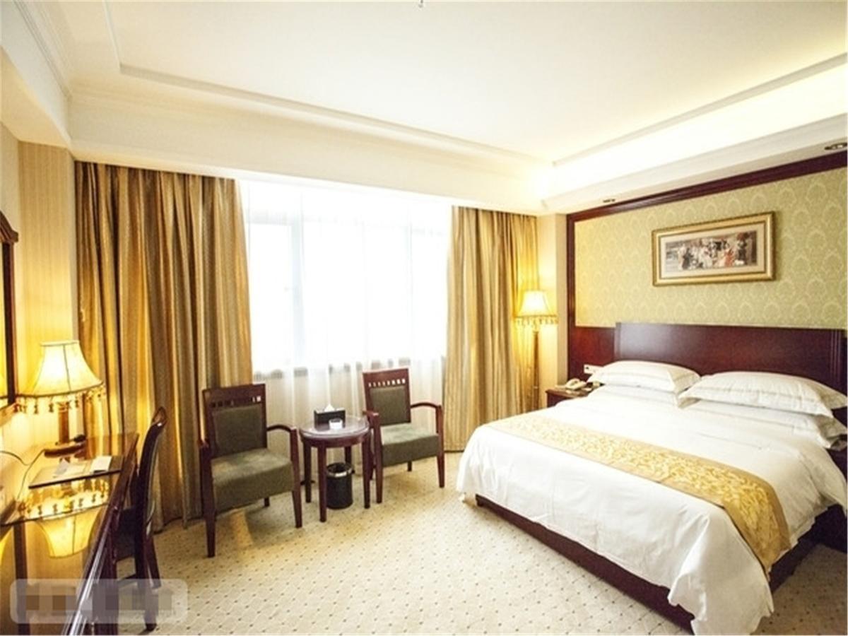 Vienna Hotel Guangzhou Airport Esterno foto