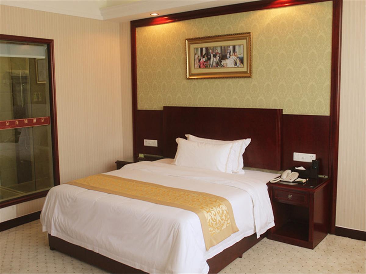 Vienna Hotel Guangzhou Airport Esterno foto