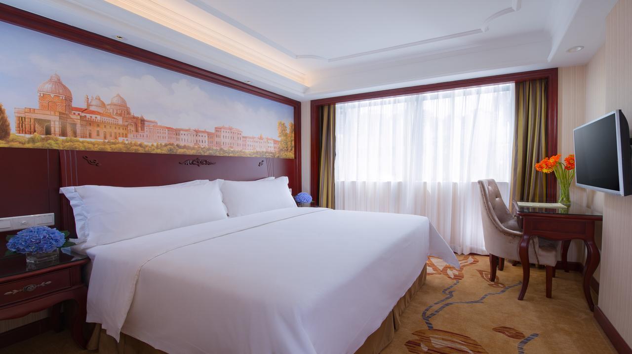 Vienna Hotel Guangzhou Airport Esterno foto